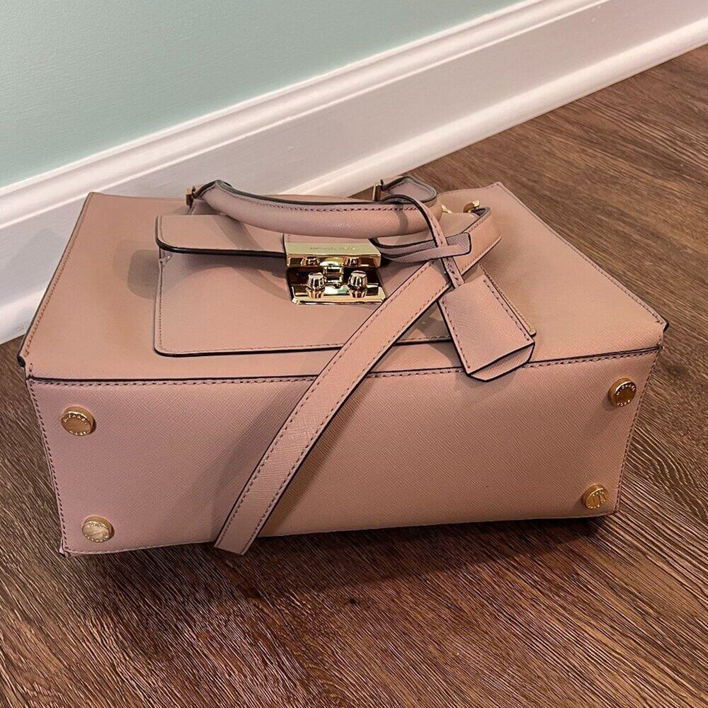 NWT Michael Kors Bridgett Tote in Fawn/Blush Pink - Picture 5 of 9